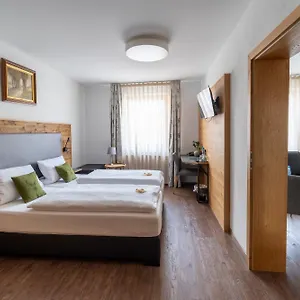 Hotel Zum Ehem. Koenigl. Bayr. Forsthaus